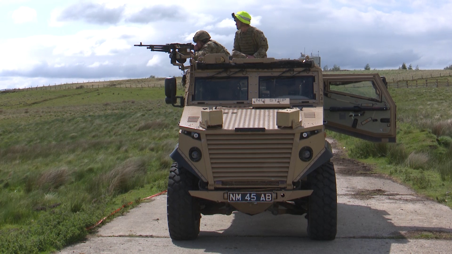 2 SCOTS will use the Foxhound vehicle in Afghanistan.
