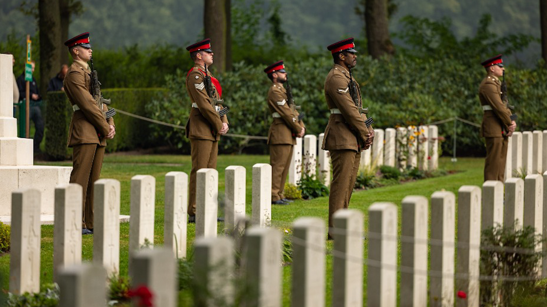 Members of The Royal Yorkshire Regiment fired a rifle salute in remembrance of Private Henry Moon and Lieutenant Dermod Green Anderson killed during the Battle of Arnhem 180924 CREDIT MOD
