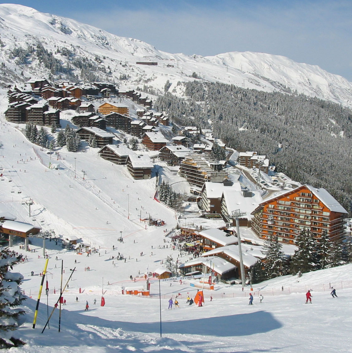 Flt Lt Roger Cruickshank (RAF) Gets Air Over Meribel Flt Lt Roger Cruickshank (RAF) Gets Air Over Meribel