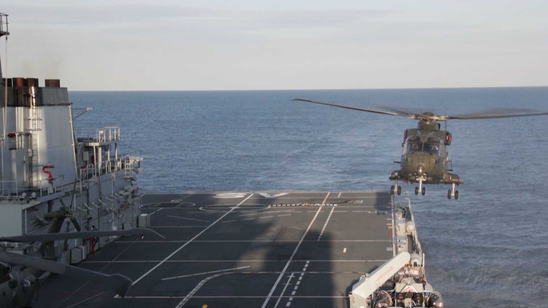 Merlin helicopter prepares to land on RFA Argus 130919 CREDIT Royal Navy.jpg 