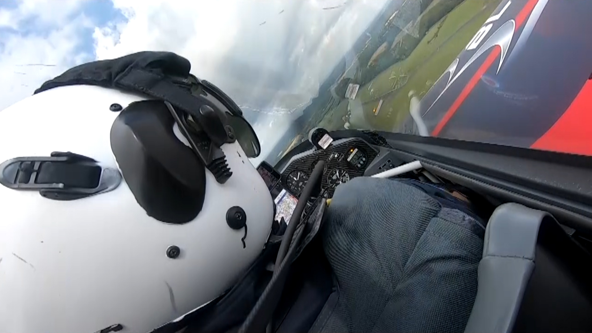 Mike Ling Cockpit CREDIT Blades Aerobatic Team