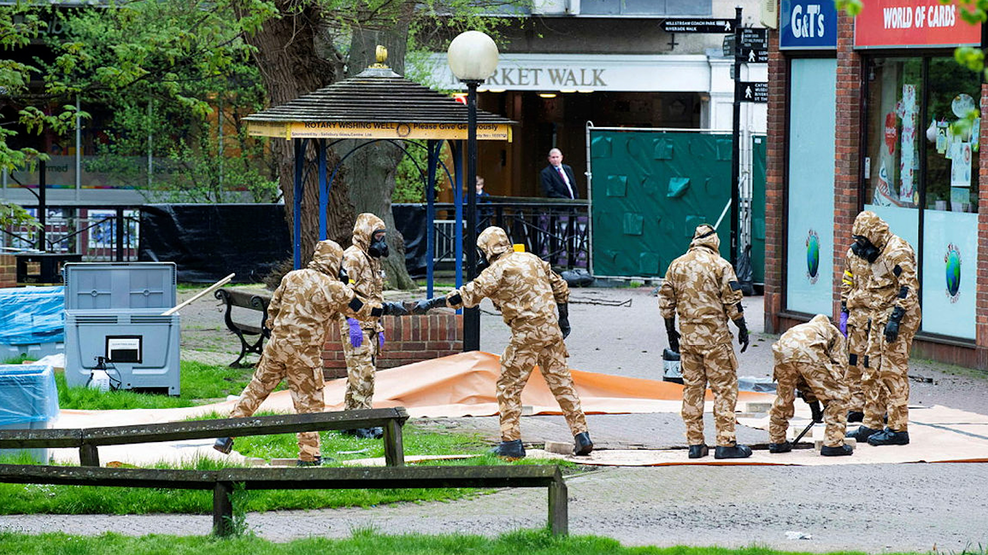 Military personnel from the Army and the Royal Air Force support DEFRA in the aftermath of Salisbury nerve agent attack 240418 CREDIT MOD