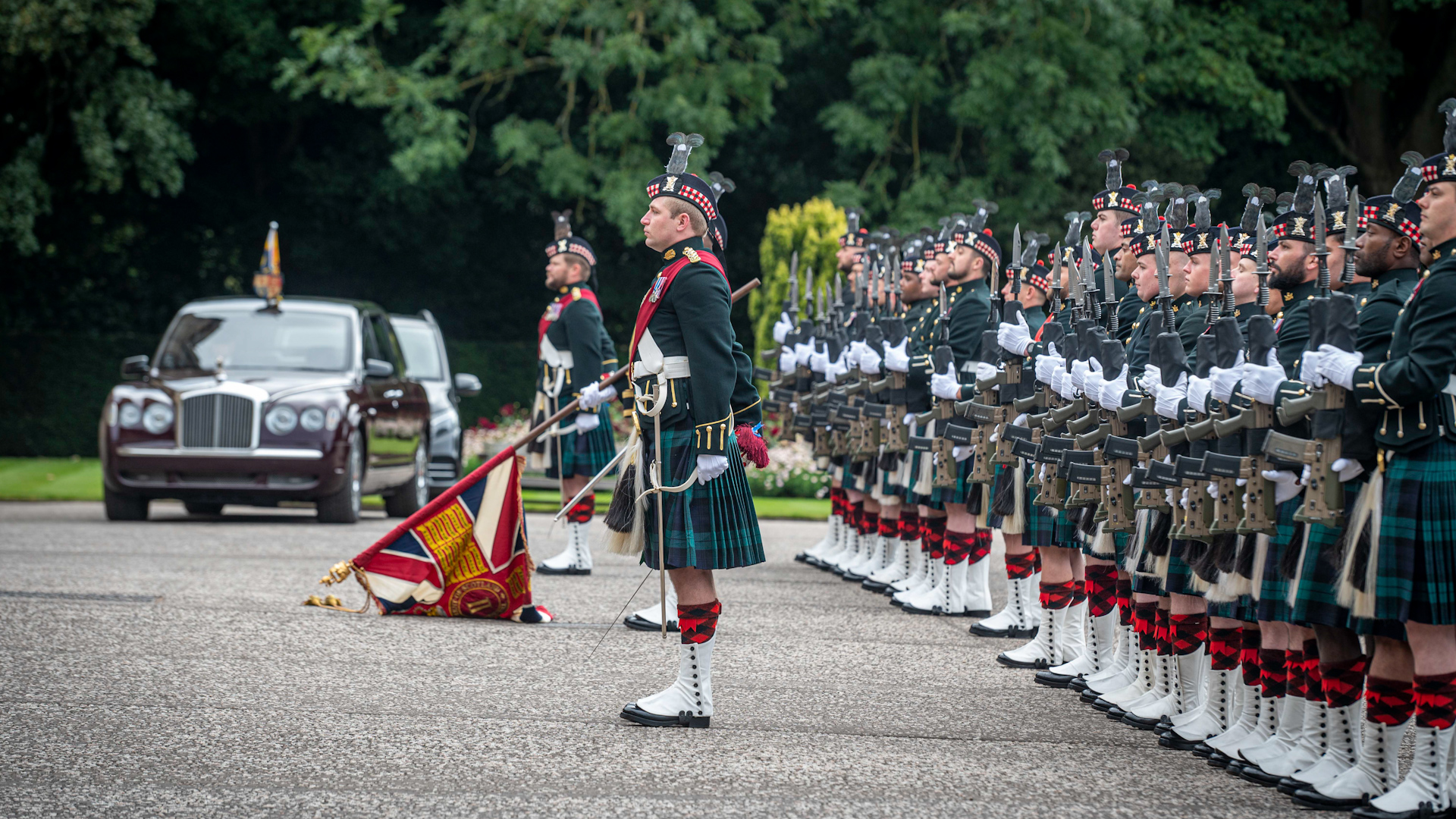 Military personnel supporting the 25th anniversary of the opening of Scottish Parliament 280924 CREDIT MOD