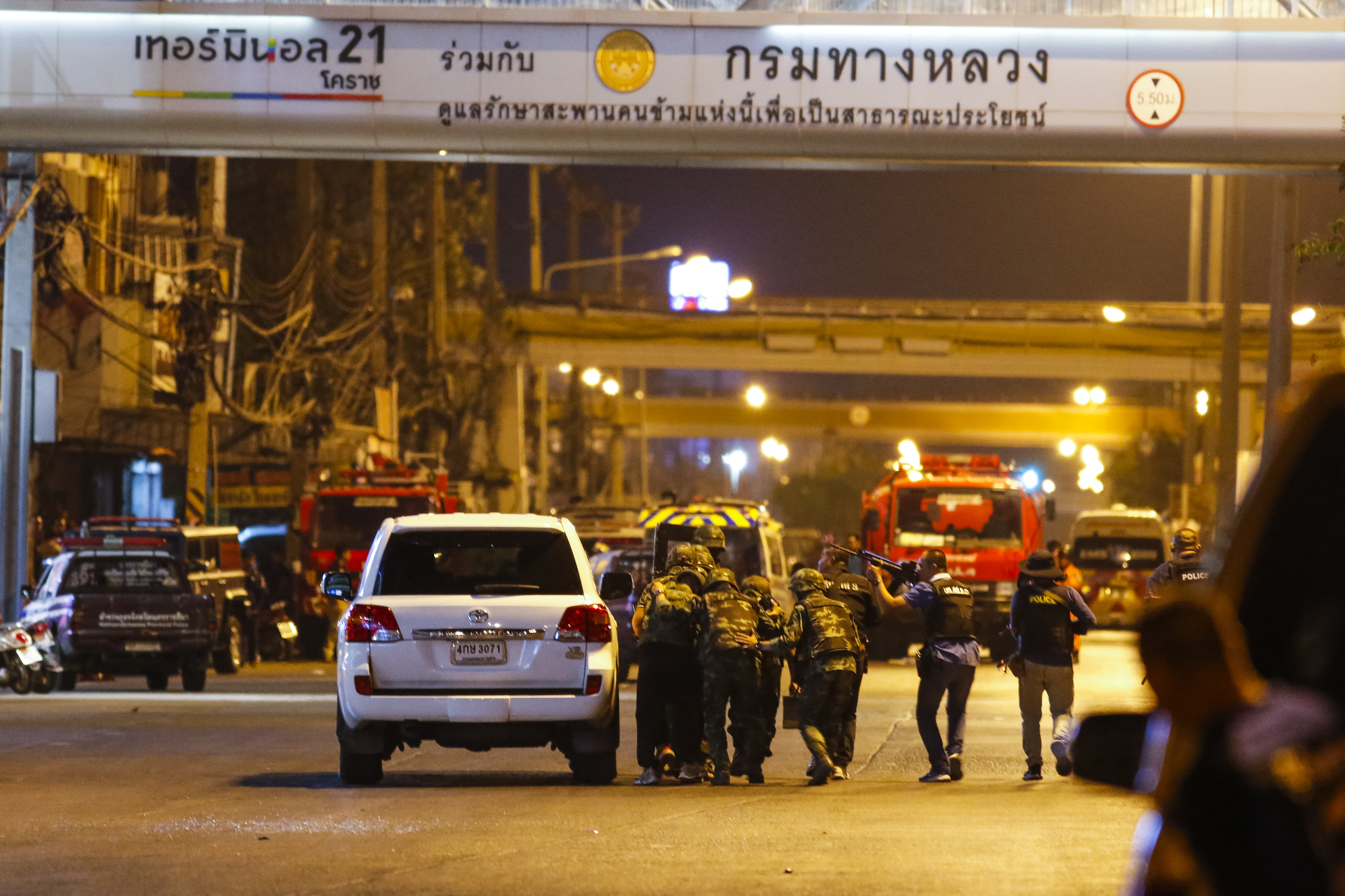 Military police at Nakorn Ratchasima after thai shooter 090220 CREDIT PA.jpg