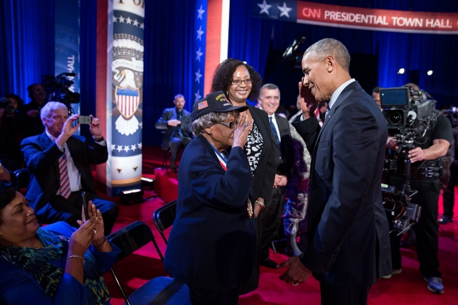 Millie Dunn Veasey Barack Obama Town Hall Meeting Fort Lee September 28 2016 Credit White House Pete Souza