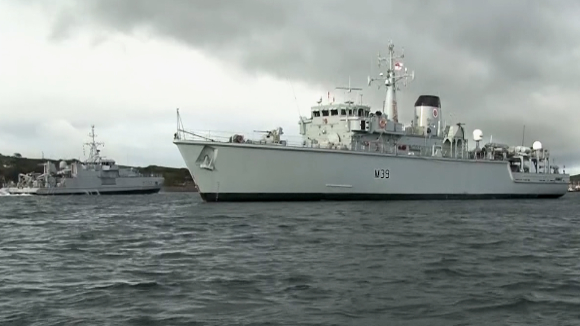 Royal Navy Minehunters at sea