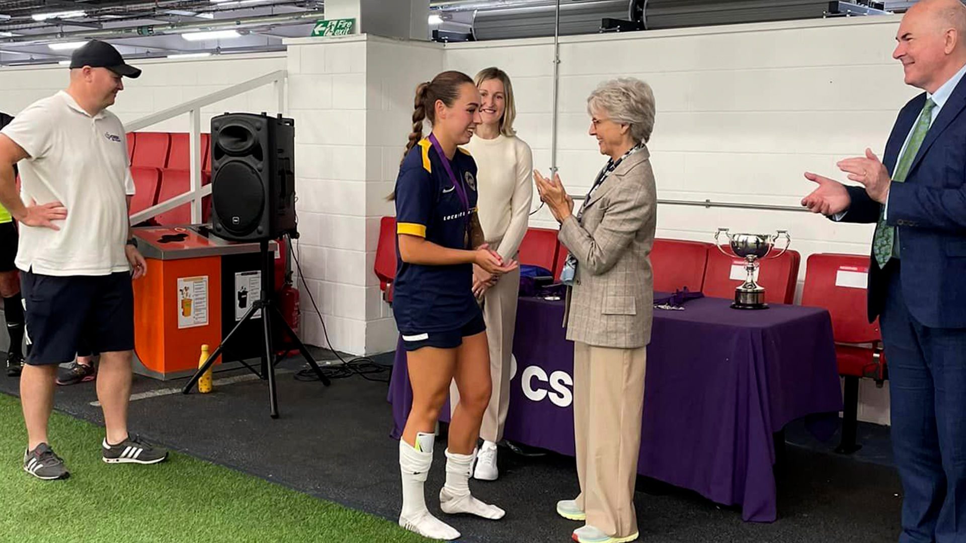 NAME Duchess of Goucester present trophy to Navy women CREDIT Royal Navy Football DATE 22092023.jpg