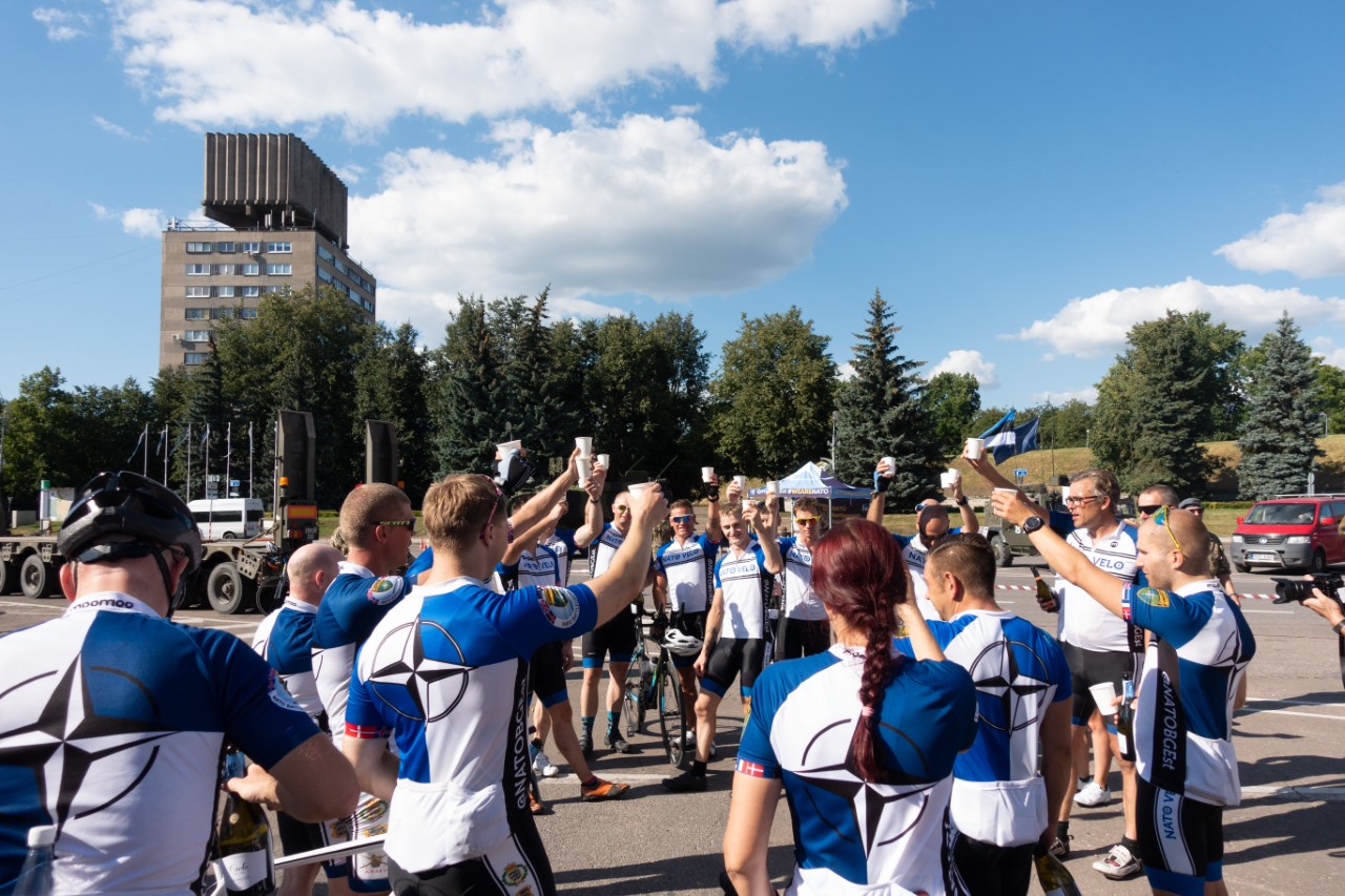 The team celebrate crossing the finish line in Narva (Picture: NATO).