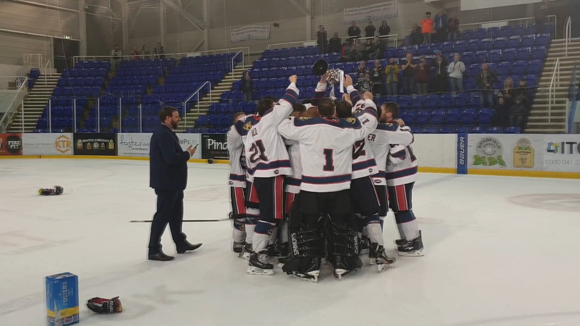 Navy Trophy Lift 2 Credit Royal Navy Ice Hockey 07062019.jpg