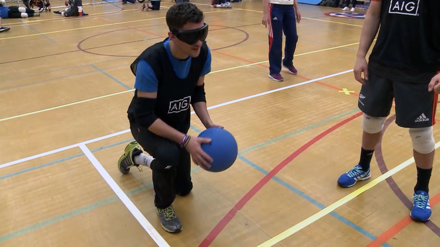 New Zealand rugby players try 'goalball'