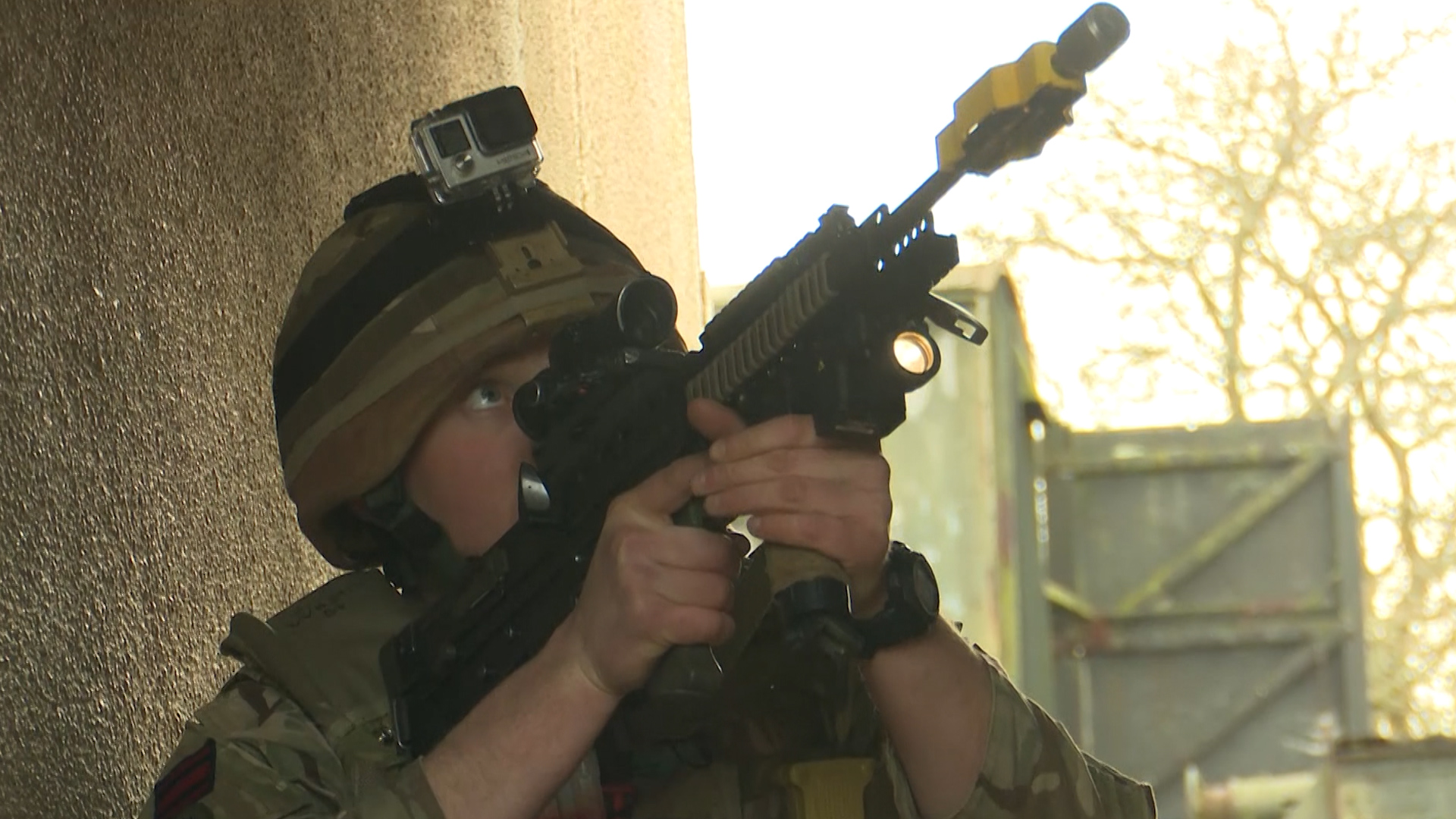 33 Engineer Regiment soldier on EOD exercise