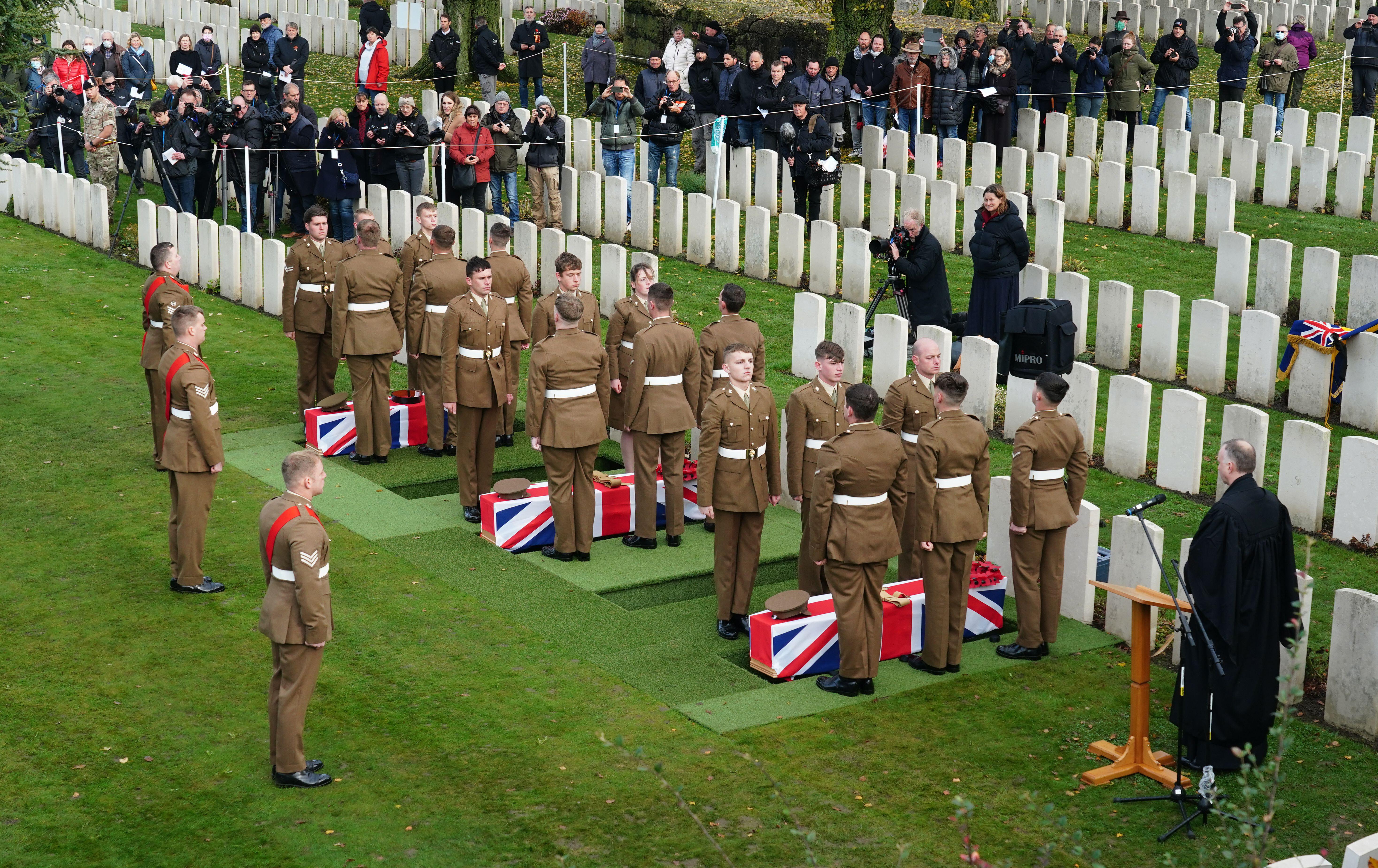 Military personnel attended the burial service, with members of 1st Battalion of the Royal Regiment of Fusiliers firing a gun salute