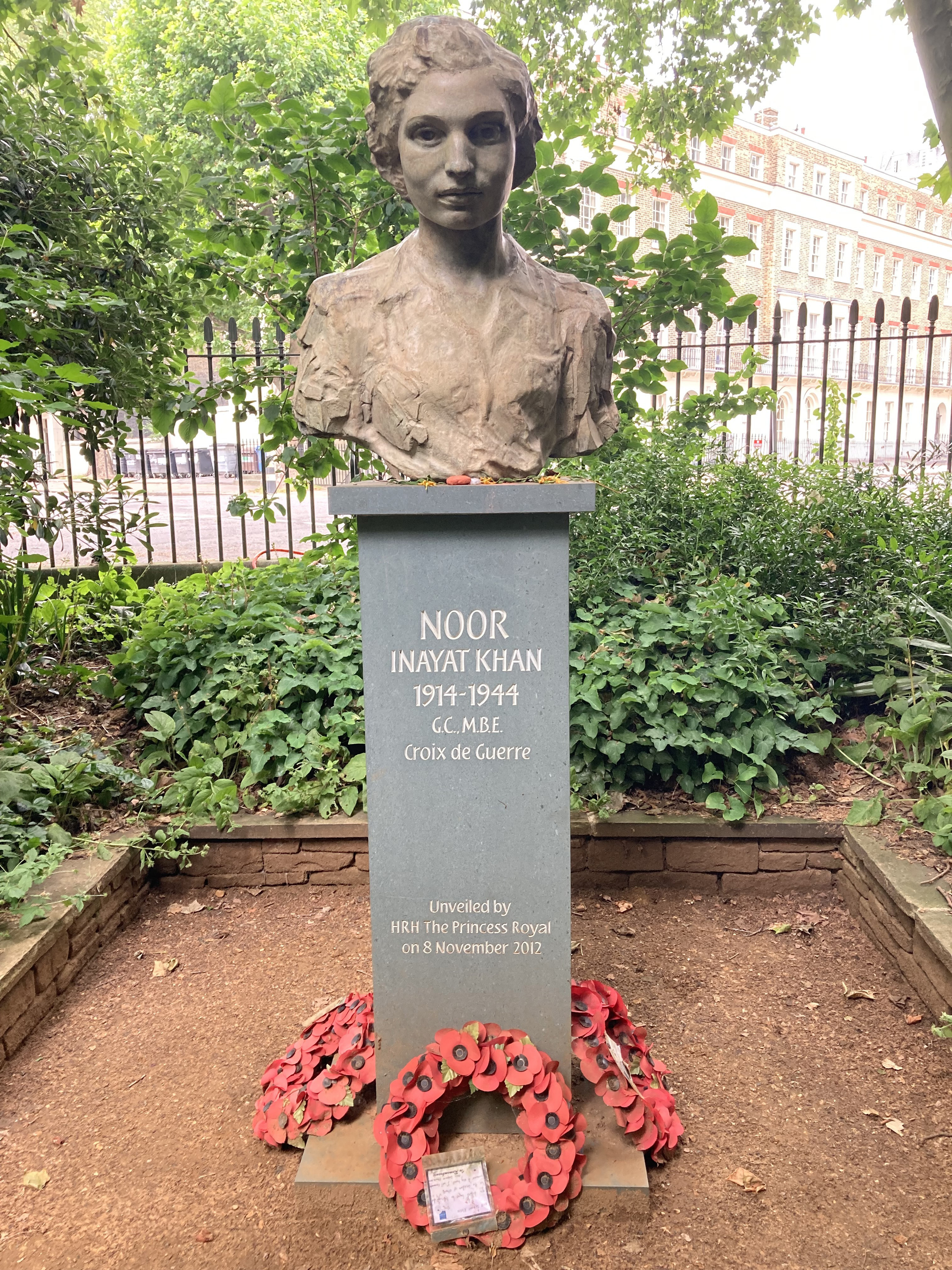 A memorial to Noor Inayat Khan in Gordon Square
