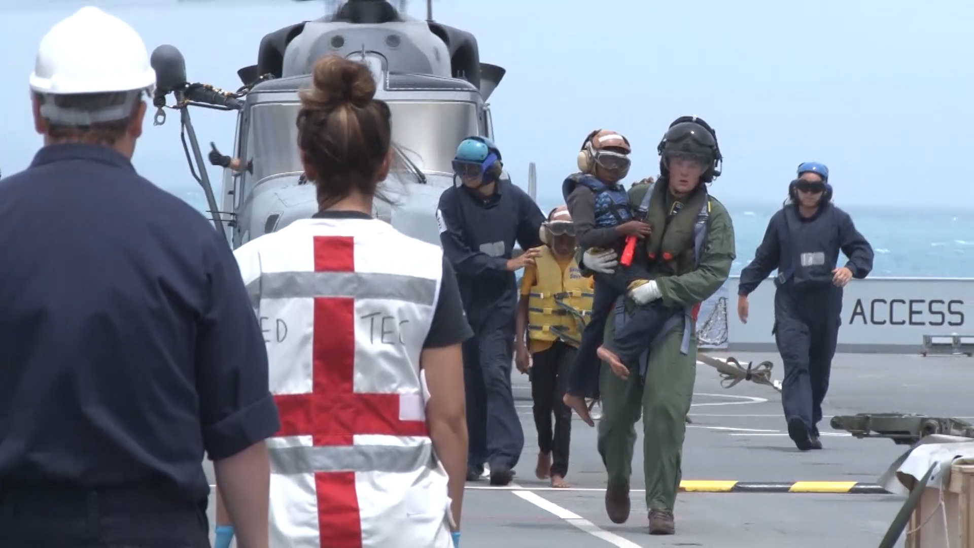 Troops from RFA Mounts Bay 