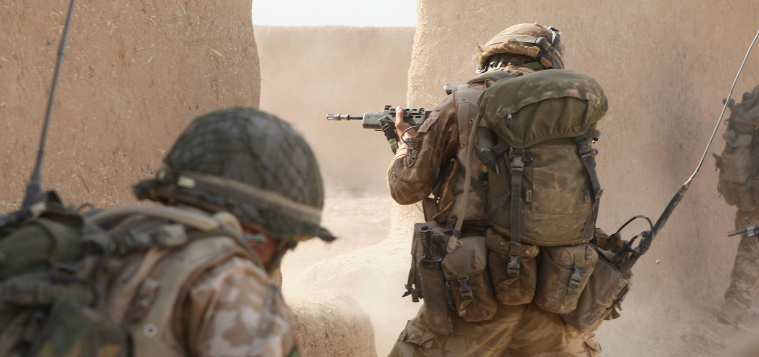Op Herrick Afghanistan Paratrooper 3 PARA Returns Fire Enemy Defence Imagery MOD