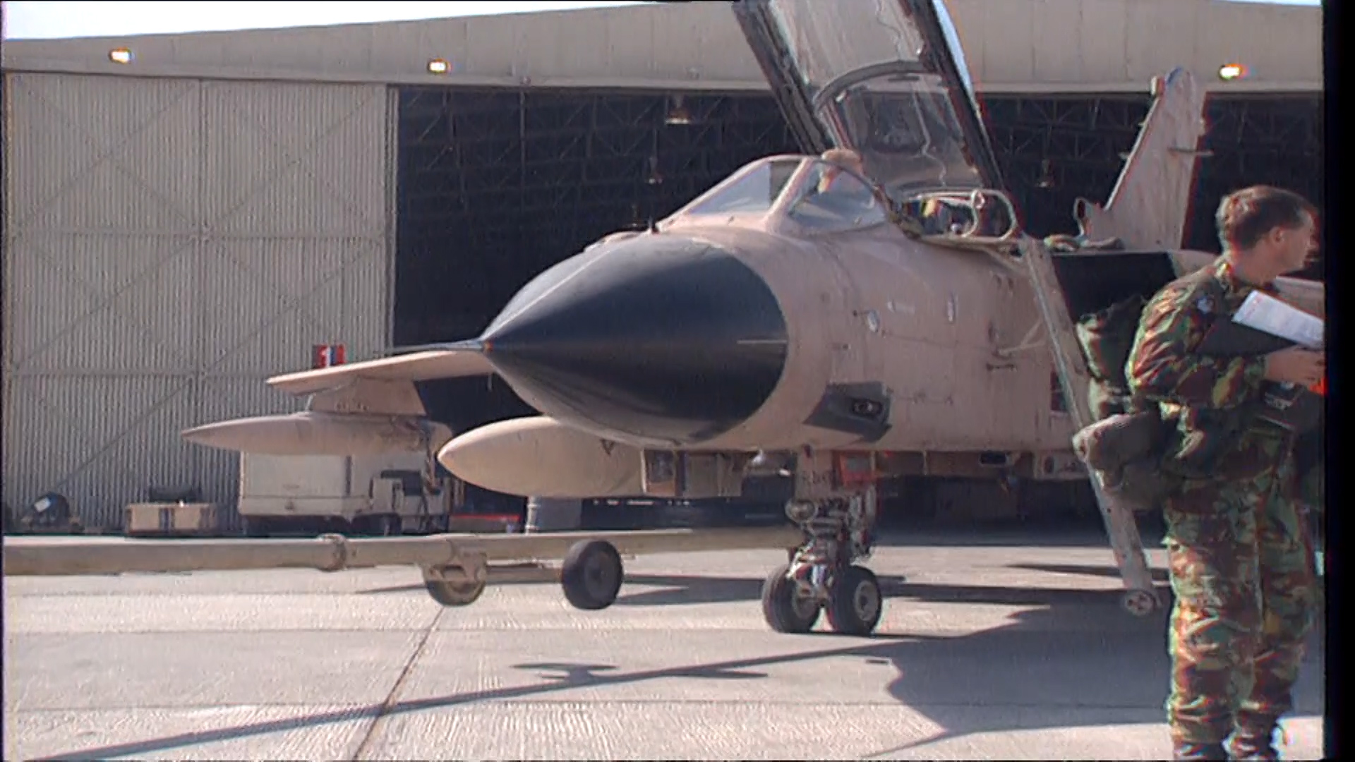 The Tornados flew as low as 25ft above the desert at 650mph (Picture: MOD).