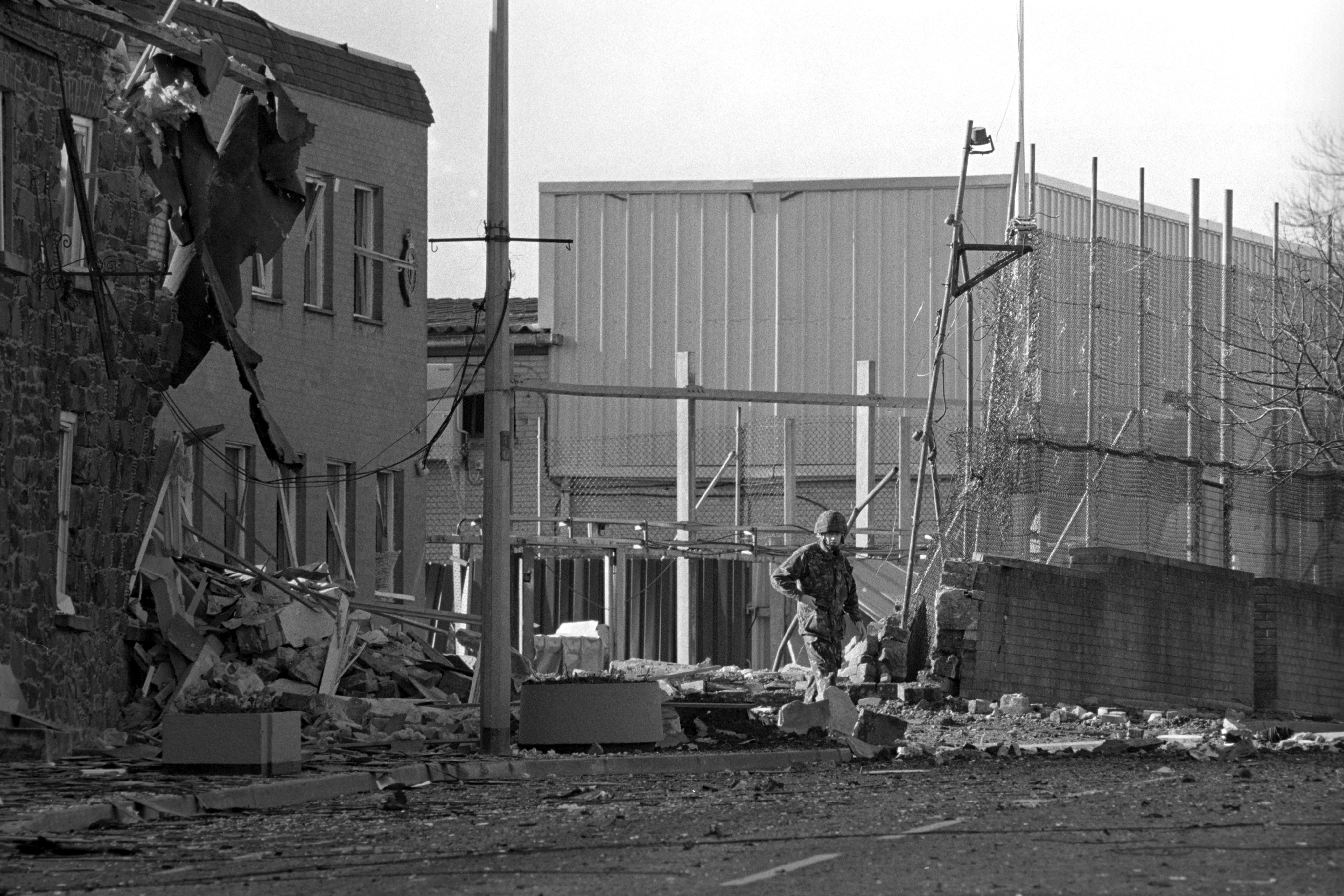 TROUBLES, NORTHERN IRELAND CAR BOMB PA IMAGES