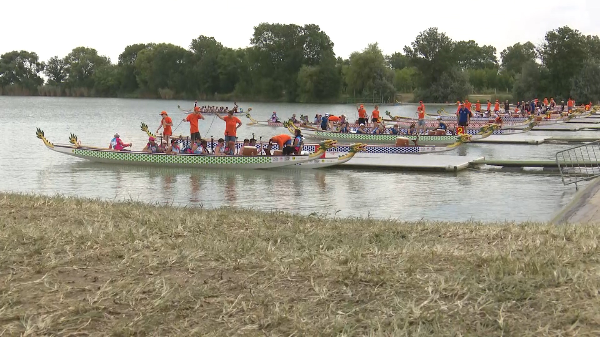 Dragon Boating 