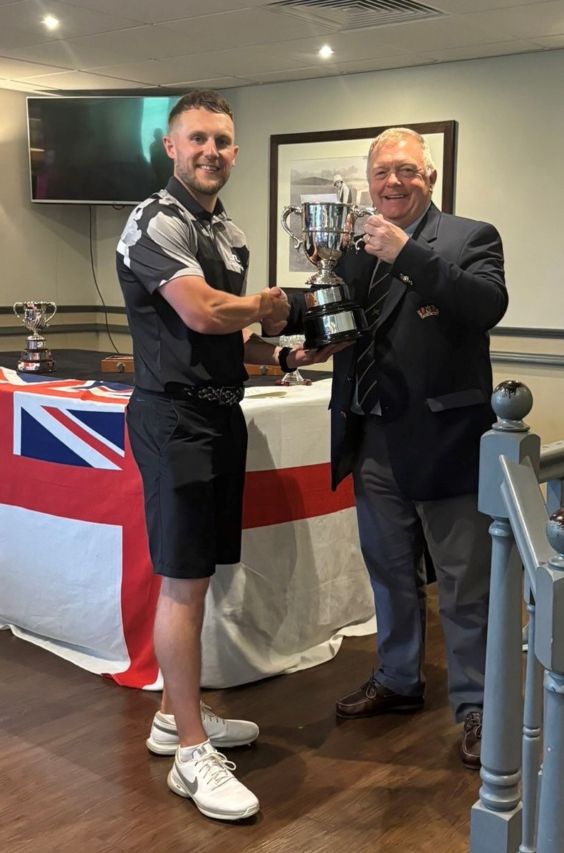 PO Tom Yates wins the men's competition in the Royal Navy Golf Championships (Picture: Royal Navy)