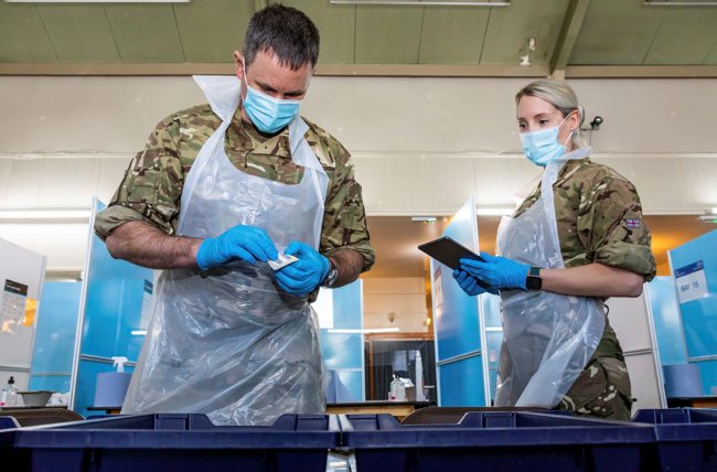 RAF personnel assist with coronavirus testing duties in Derbyshire (Picture: MOD).