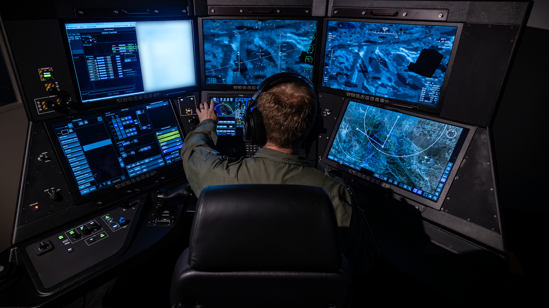 Personnel from 54 Squadron first Instructor Operating Course on Protector simulators at the General Atomics 250823 CREDIT MOD
