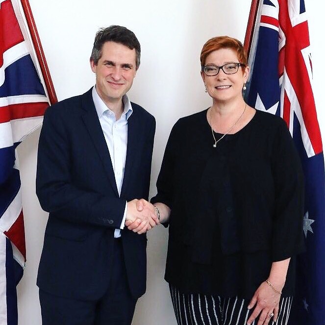 Defence Secretary Visits Australia 