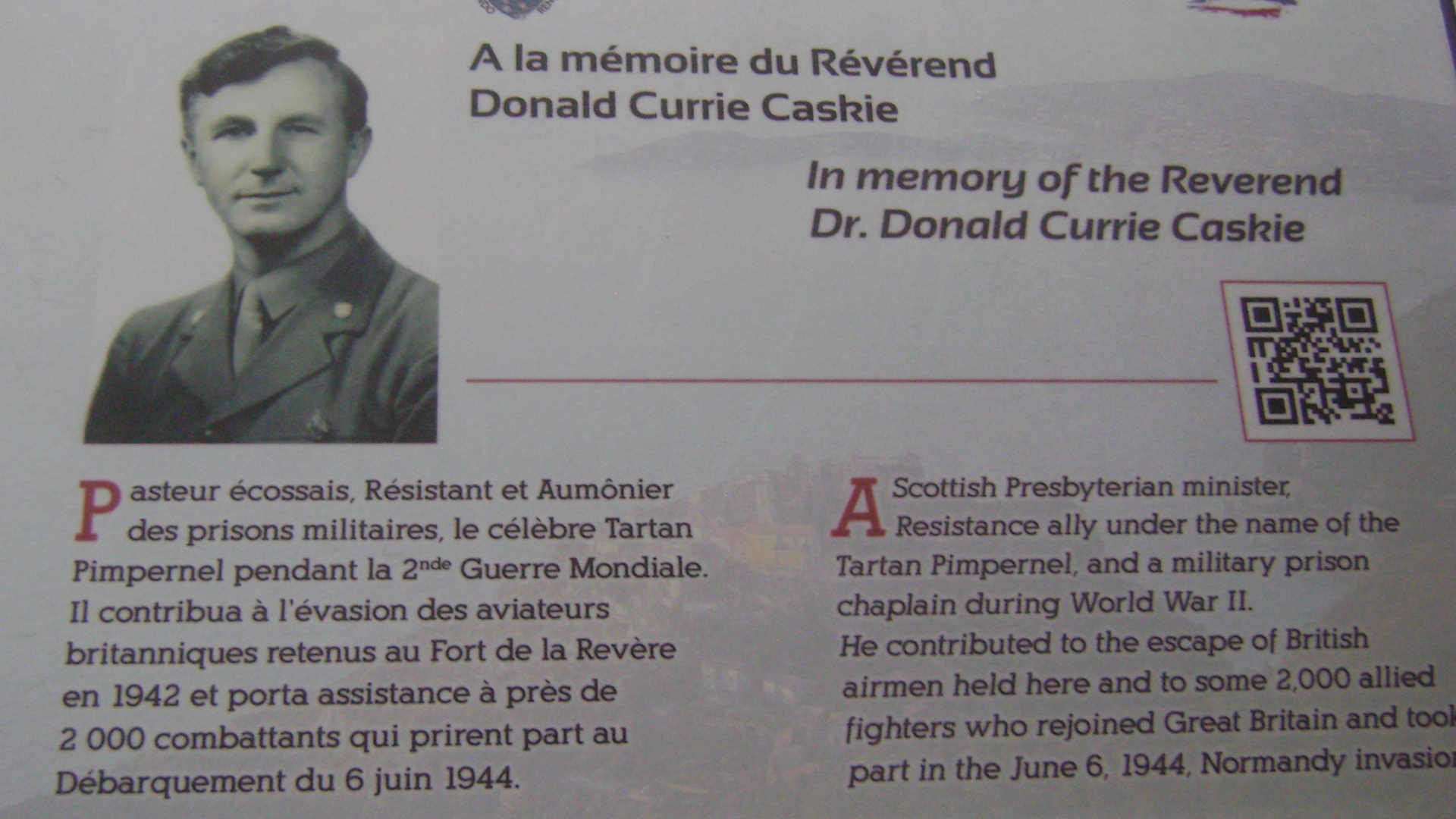 Plaque for Donald Caskie 261019 CREDIT Tom Caskie.jpg 