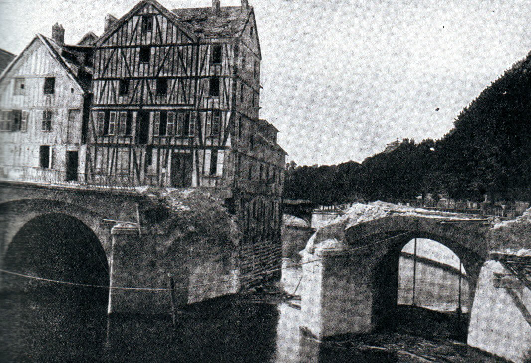 destroyed bridge