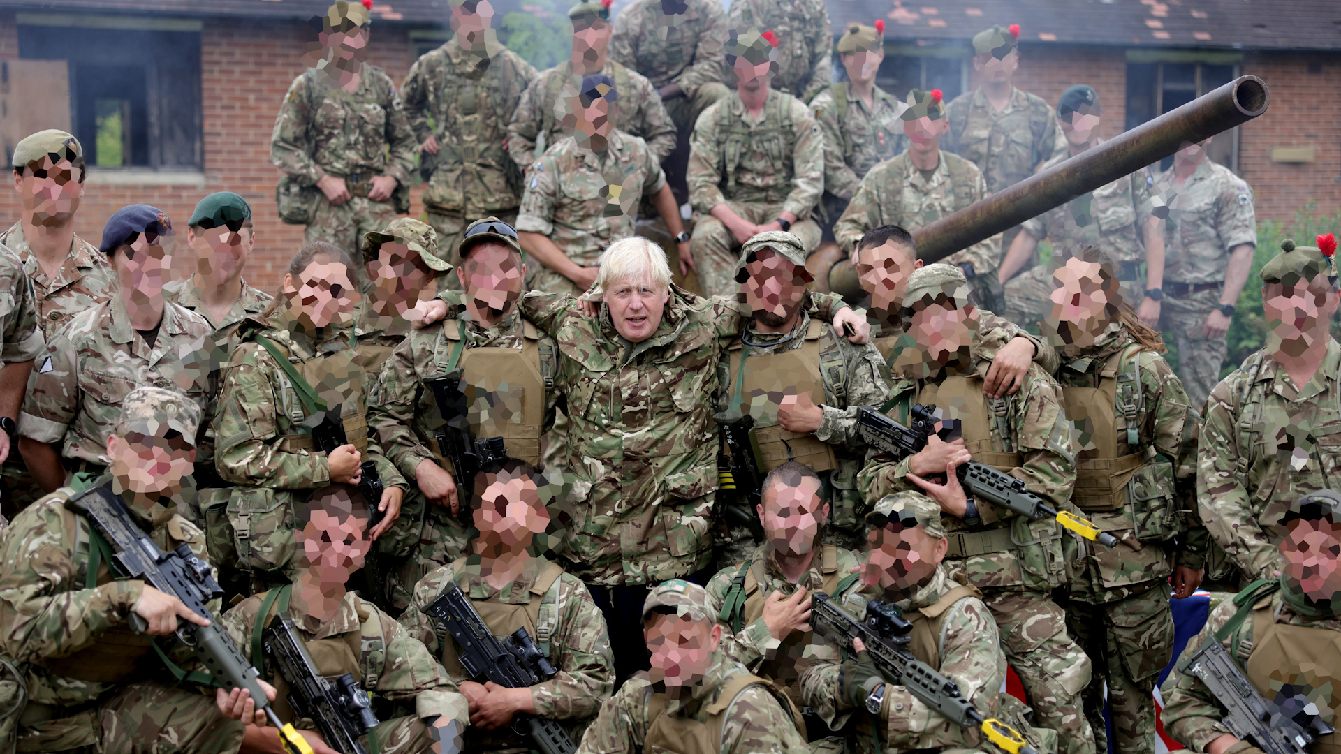 Prime Minister Boris Johnson visits Ukrainian troops training in North Yorkshire 210722 CREDIT Andrew Parsons No 10 Downing Street.jpg