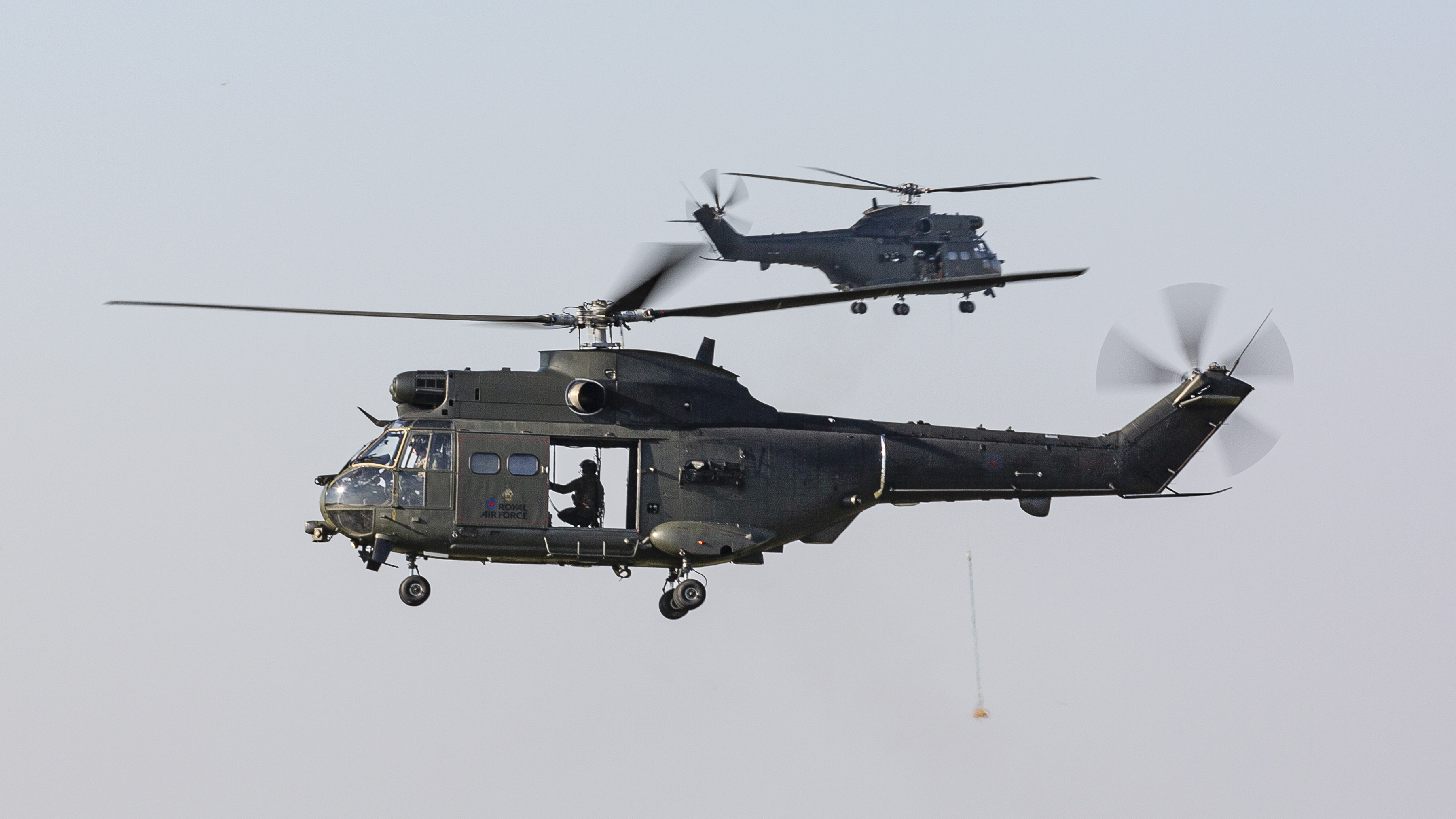 Puma helicopter from RAF Benson readying to fly to Kinloss Barracks 