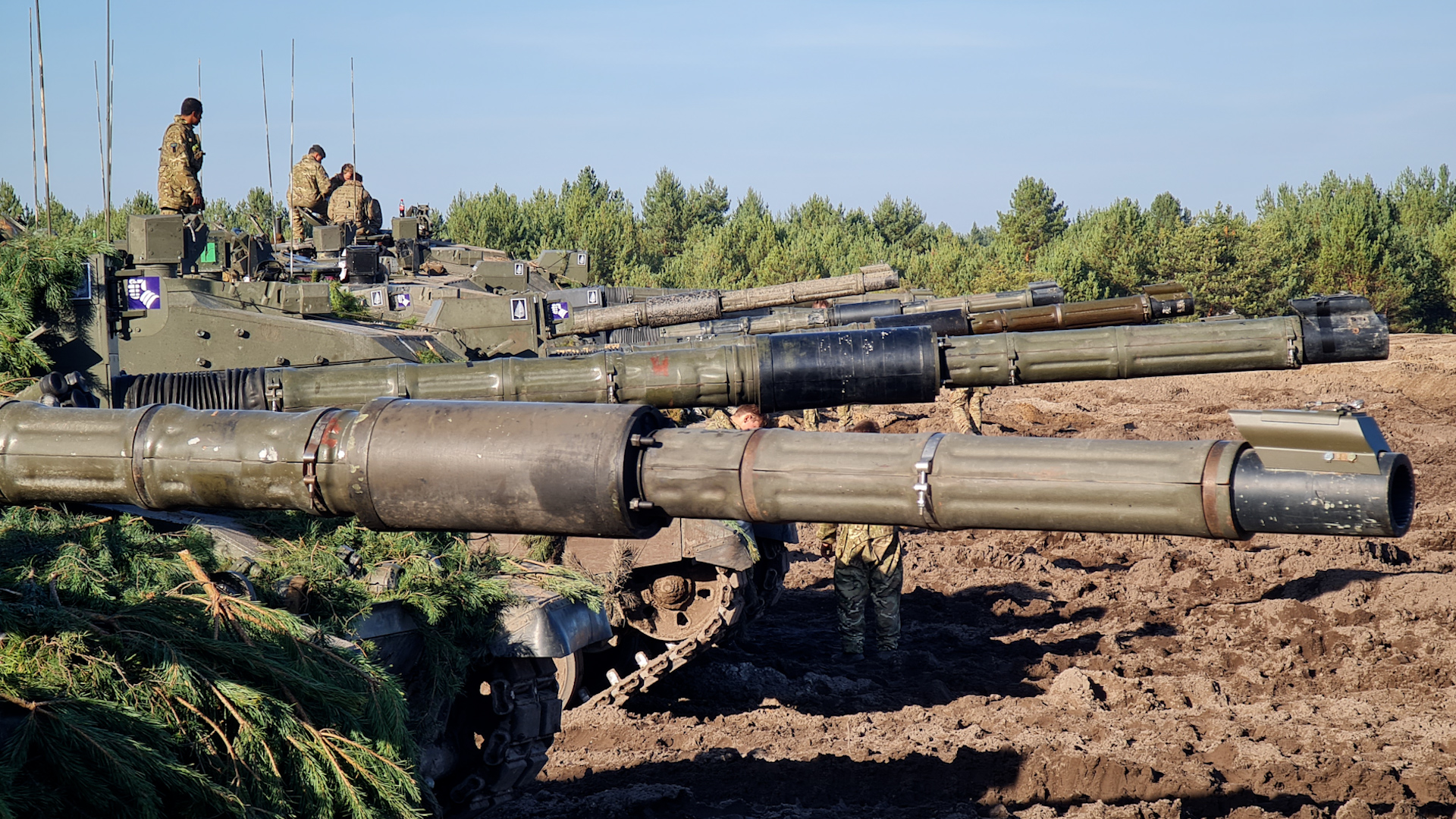 Challenger 2s