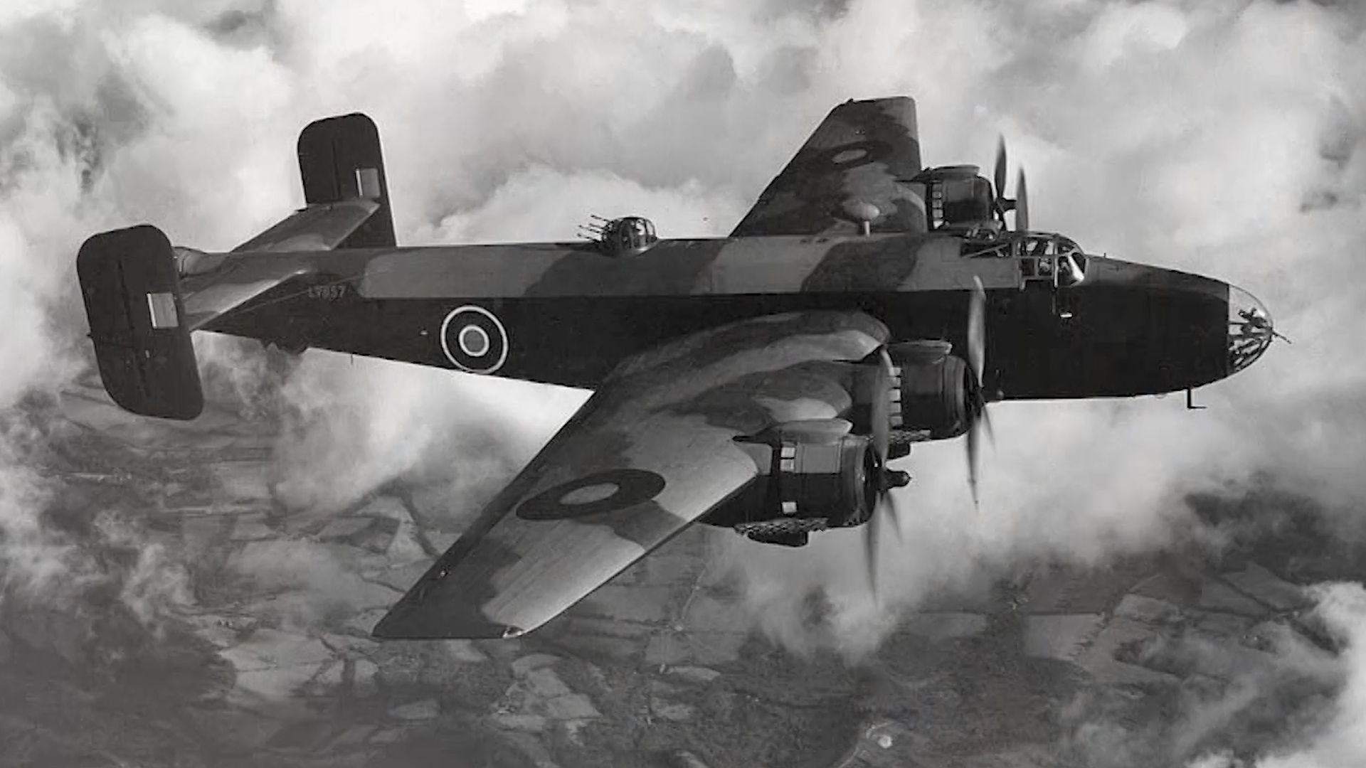 RAF Halifax Bomber WW2 aircraft USED ON 191020 CREDIT MOD.jpg 