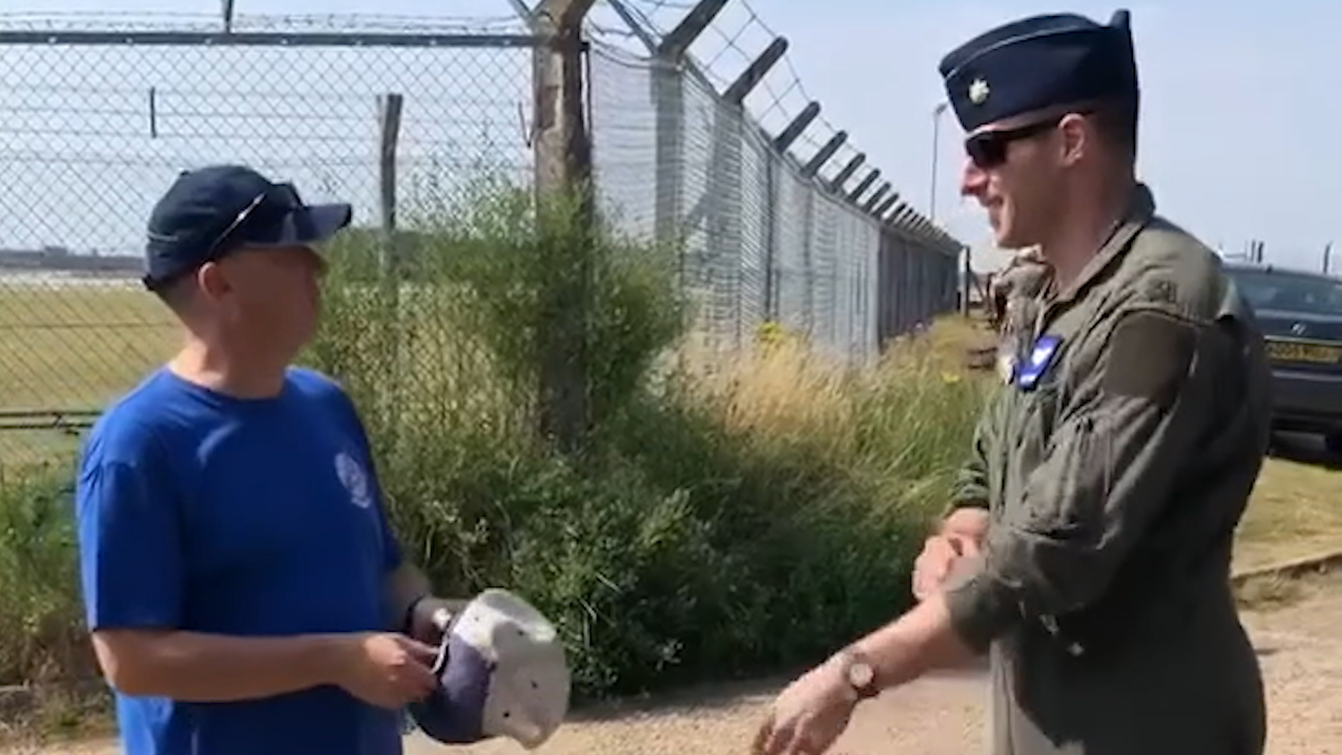 Major Grant Thompson of the US Air Force thanked Ian Simpson for his quick thinking (Picture: RAF Lakenheath / Facebook).