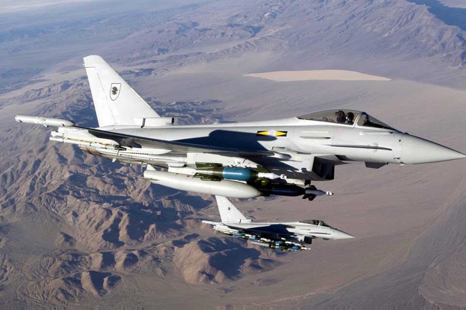 RAF Typhoon, one of the UK aircraft used in airstrikes, flying over Syria (Image: MoD).