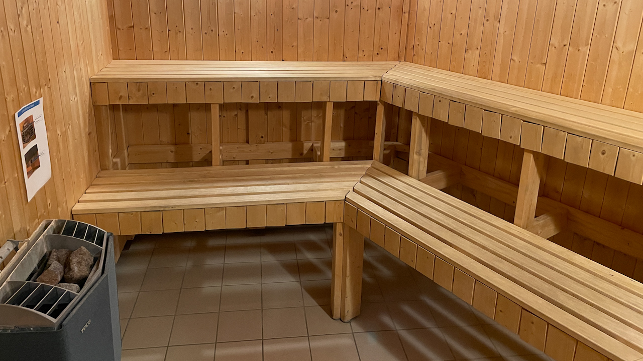 No mine hunting mother ship is complete without it's own sauna and two gyms.