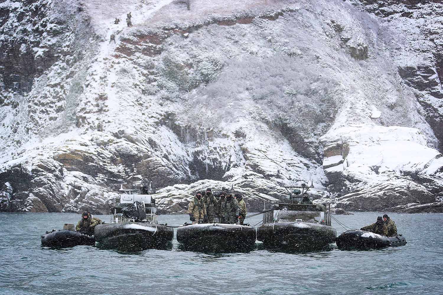 Royal Marines train in blizzard conditions