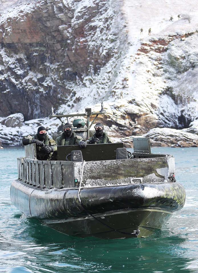 Royal Marines train in blizzard conditions, Plymouth 