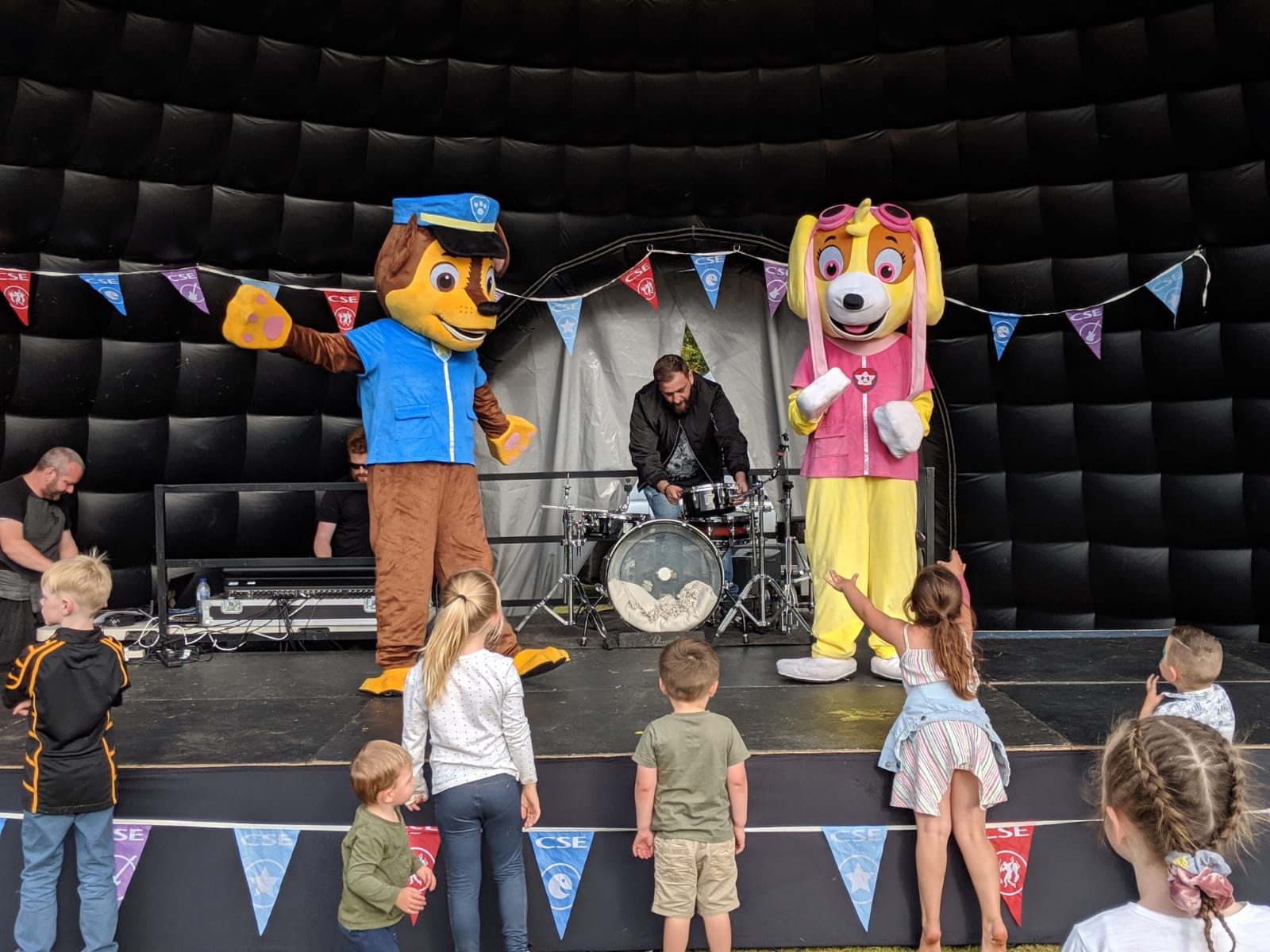 CSE Bovington Picnic in the Park Skye & Chase