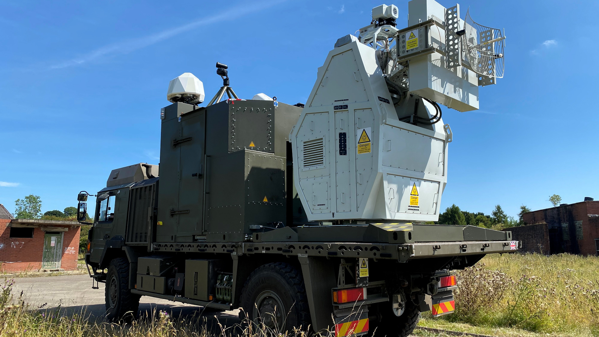 Radiofrequency Directed Energy Weapon being trialled by the British Army 160425 CREDIT MOD