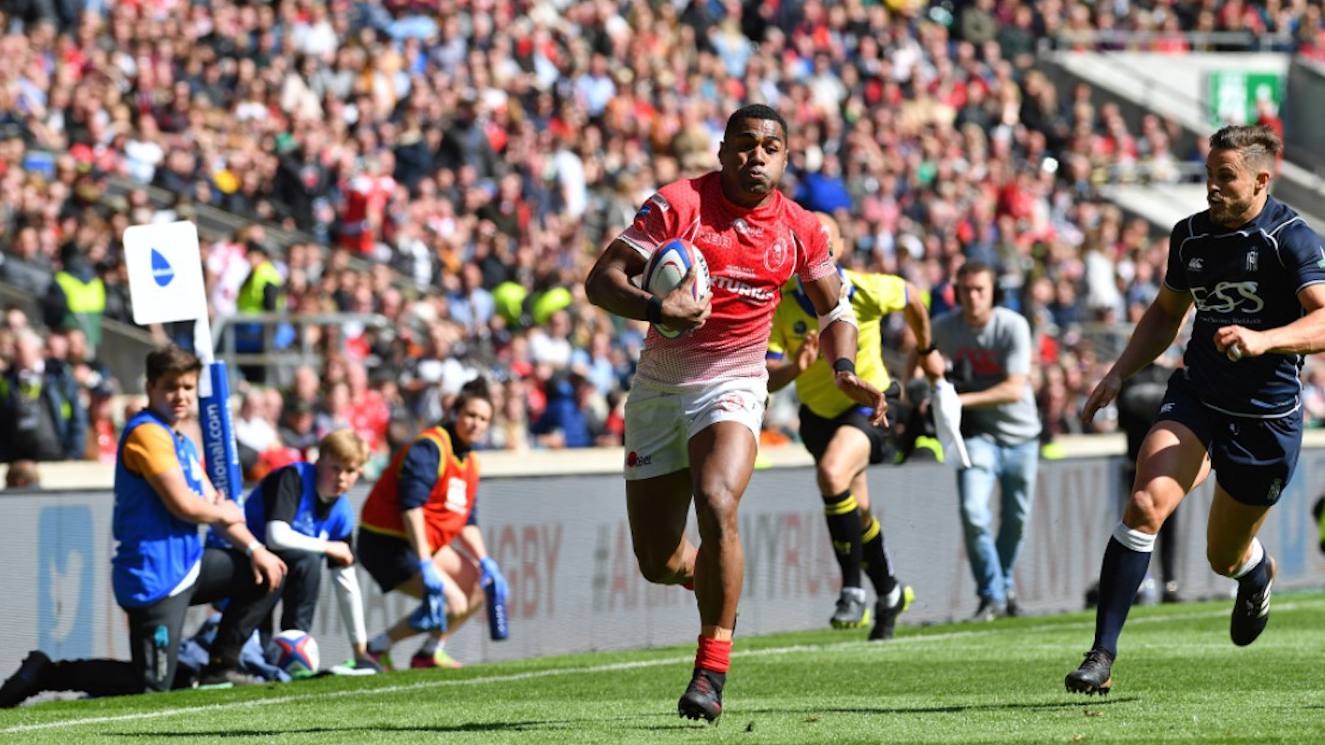 Private Ratu Siva Naulago scoring for the Army against the Navy at Twickenham Stadium (Picture: Alligin Photography)
