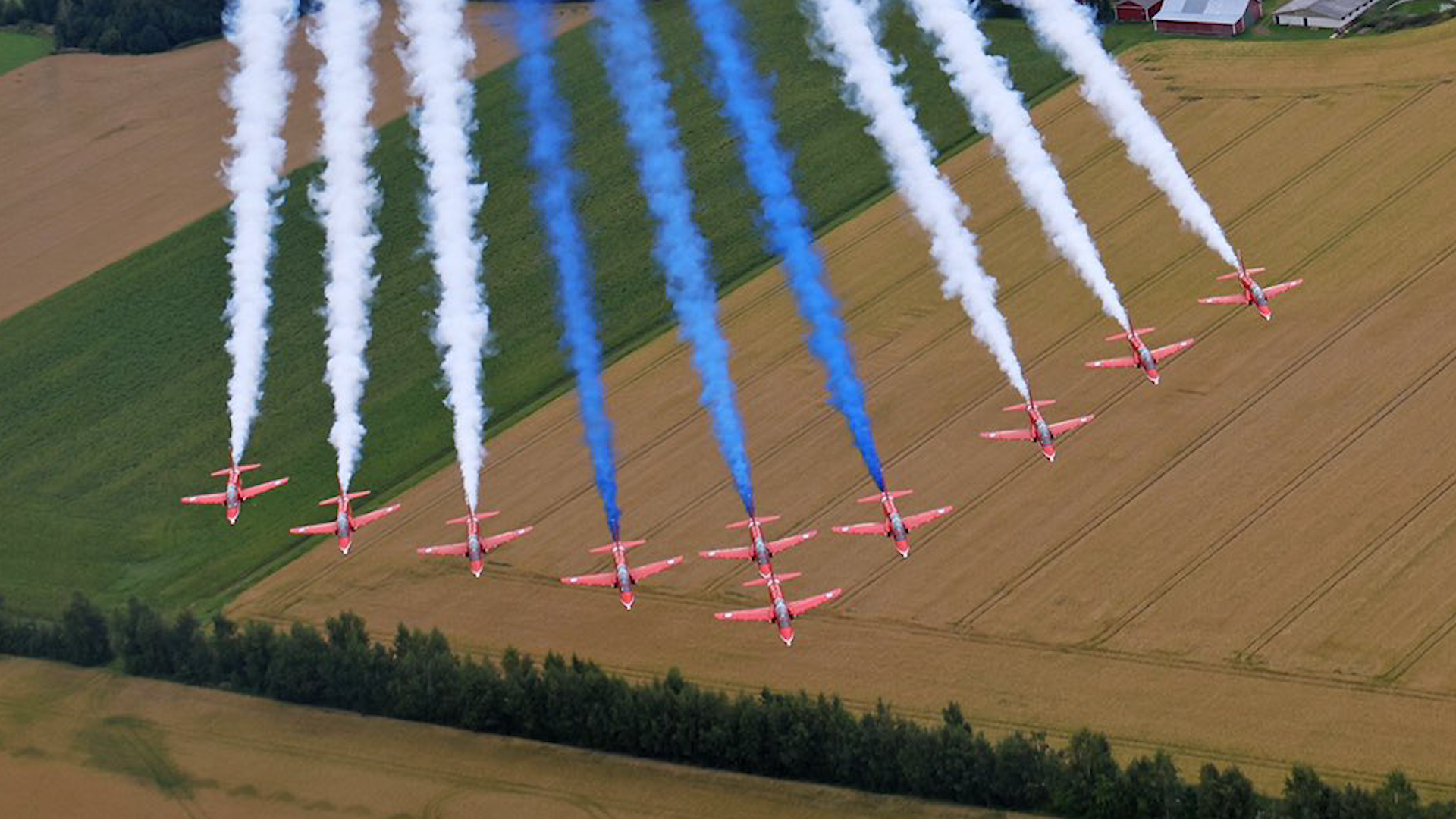 Red Arrows arrive in Finalnd for first airshow of the season display finnish flag 280820 CREDIT Red Arrows Twitter Corporal Adam Fletcher.