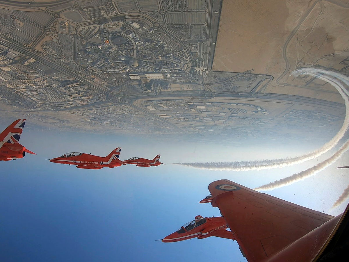 RAF Red arrows upside down during air display over Dubai