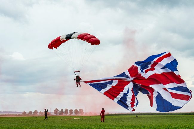 Red Devils tandem in the veterans 066019 CREDIT MOD.jpg