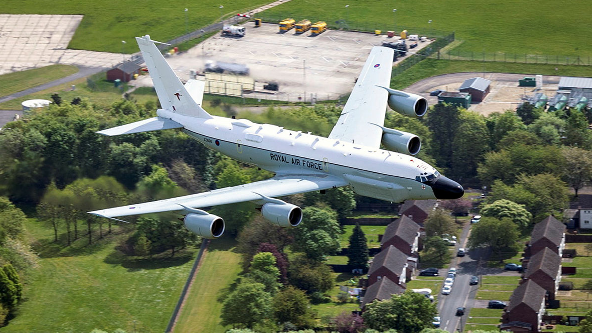 Rivet Joint aircraft in the air
