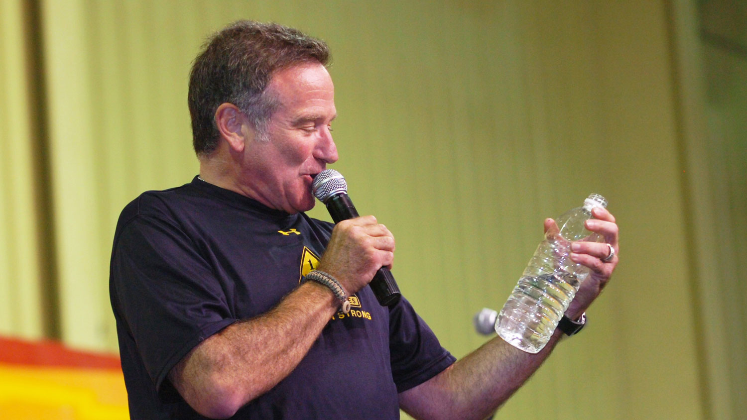 Robin Williams entertains troops at Contingency Operating Base Speicher, Tikrit, Iraq December 2007 DVIDS Image ID 69606 CREDIT Department of Defense