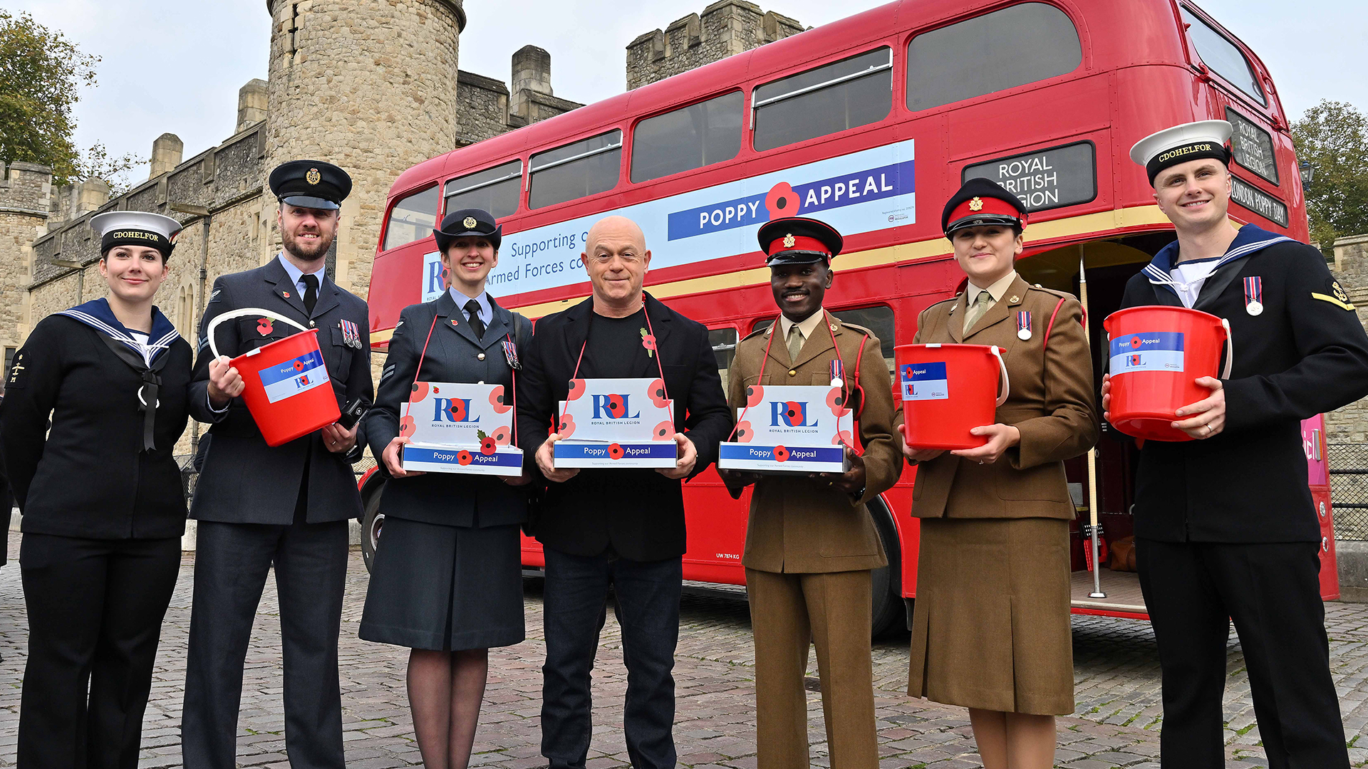 Kemp joined serving personnel to travel around the capital promoting the Poppy Appeal (Picture: Royal British Legion)