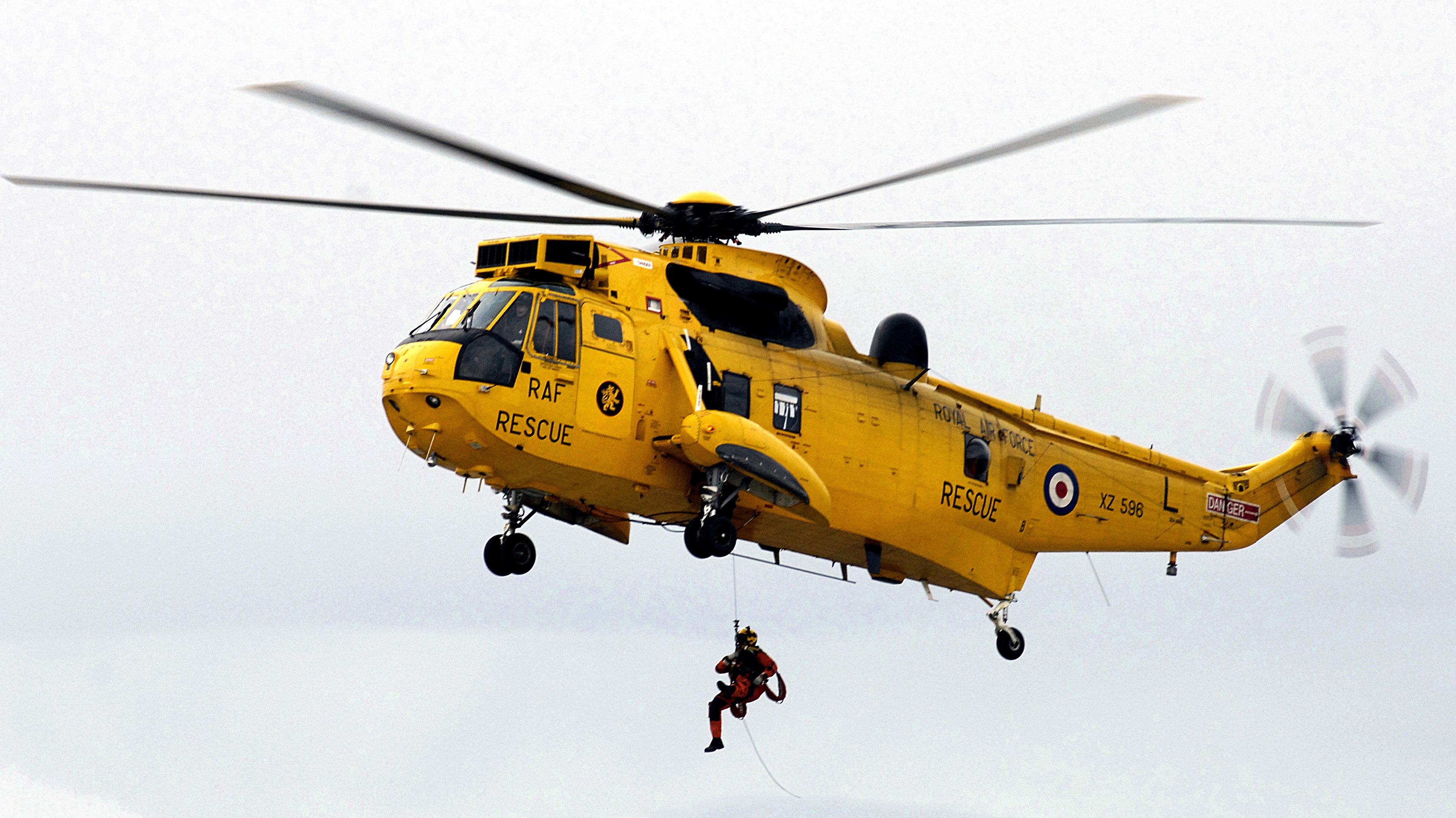 The Sea King is one of the helicopters whose exhaust fumes allegedly caused cancer (Picture: MOD)