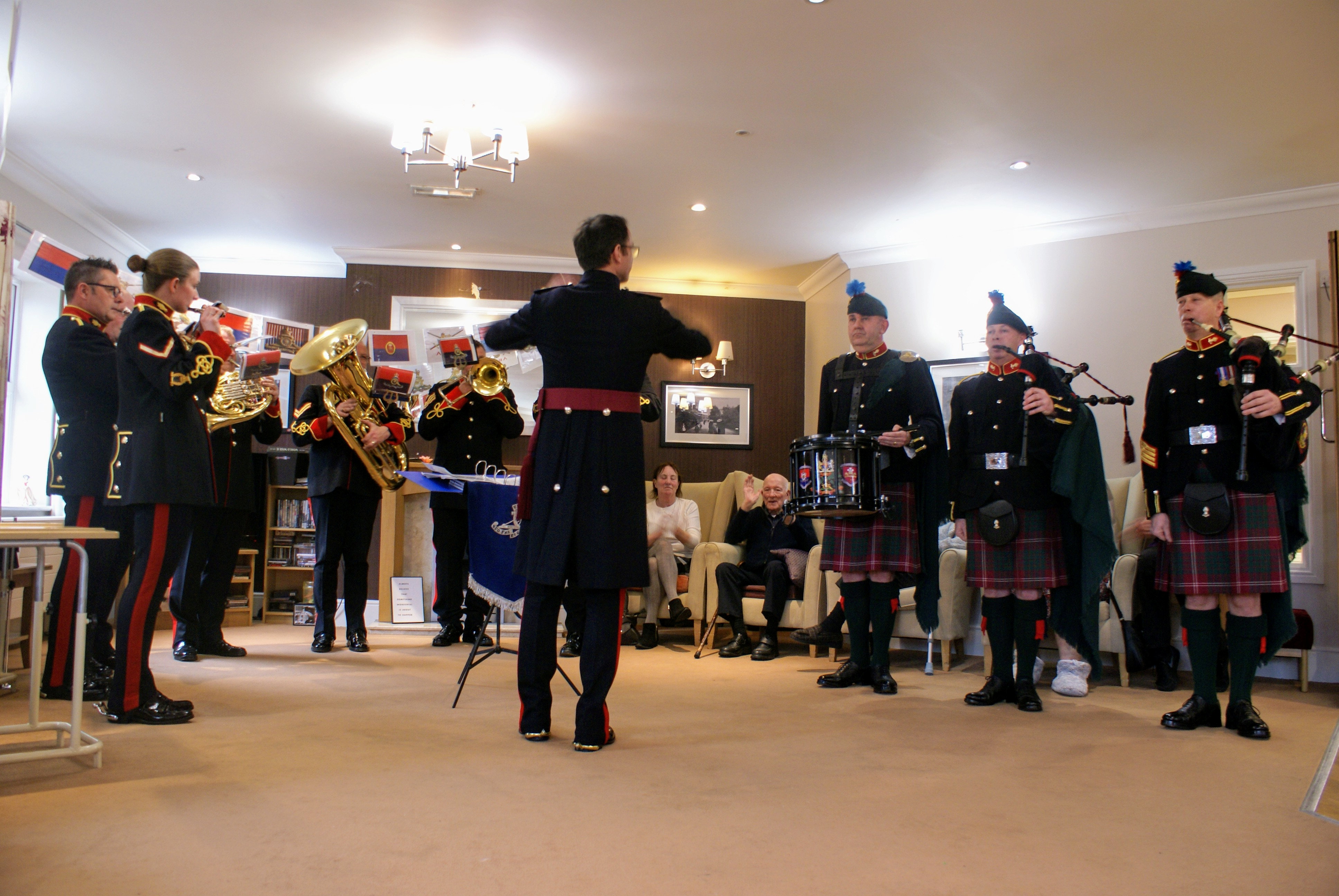 Royal Artillery Band play for WWII veteran Bob Whent (Picture: SWNS).