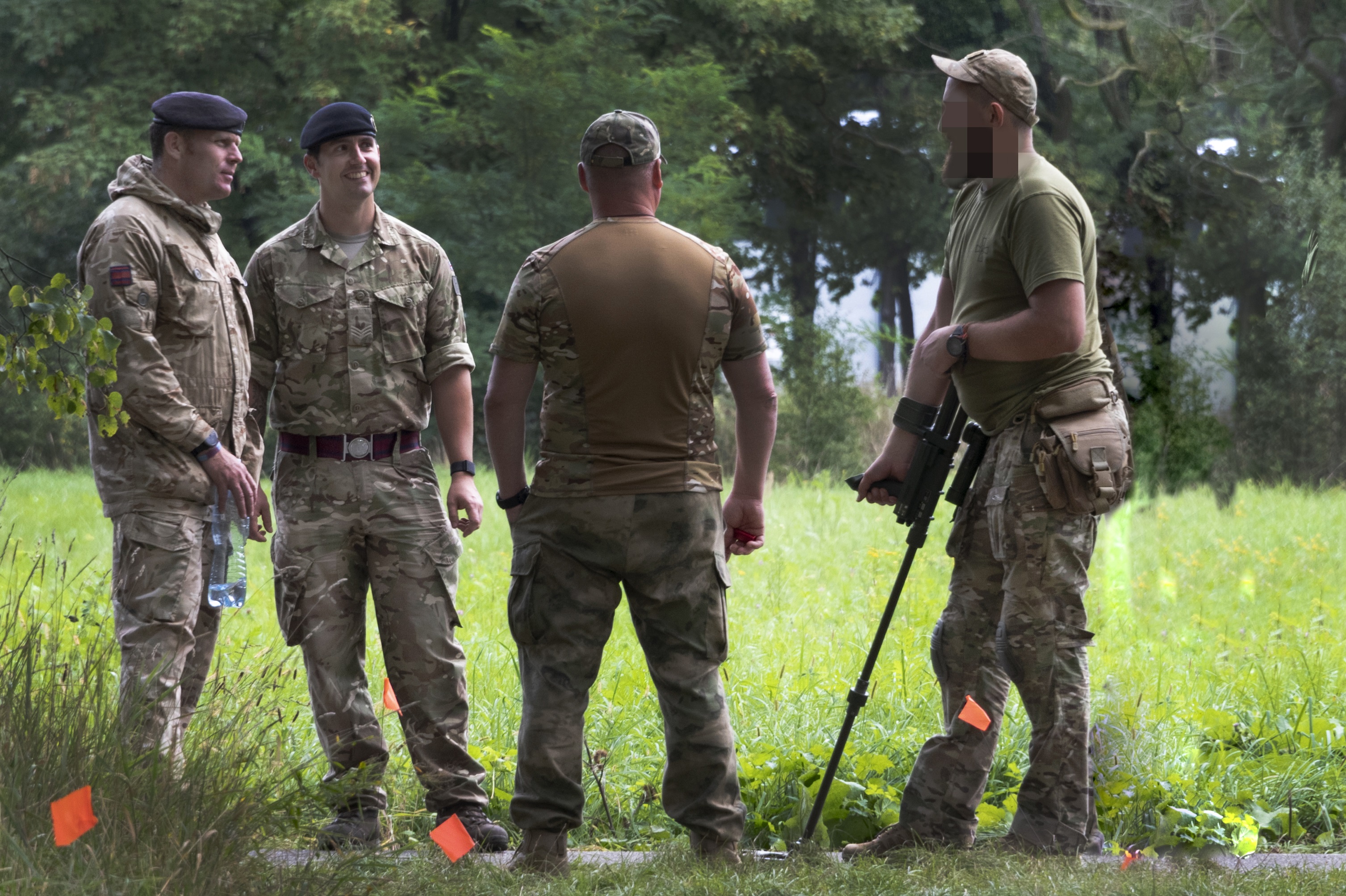 Royal Engineers train Ukrainian soldiers in mine disposal (Credit: MOD)