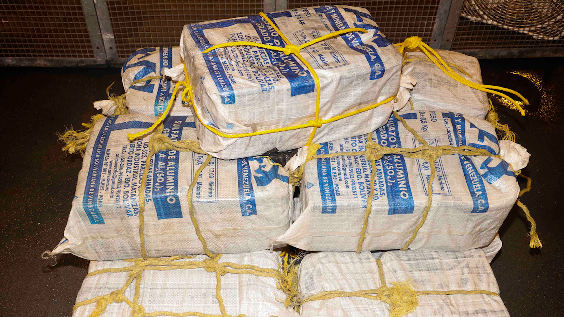 Royal Navy warship Dauntless seized £60m worth of drugs and forced traffickers to scuttle their speedboat 03112023 CREDIT Royal Navy MOD